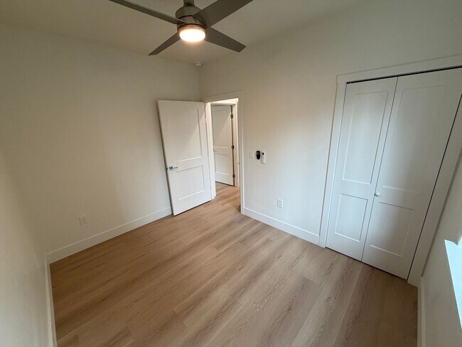 Building Photo - 2422 Kayak Alley