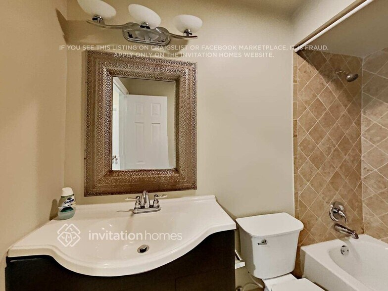 Building Photo - 40 Birch Dr