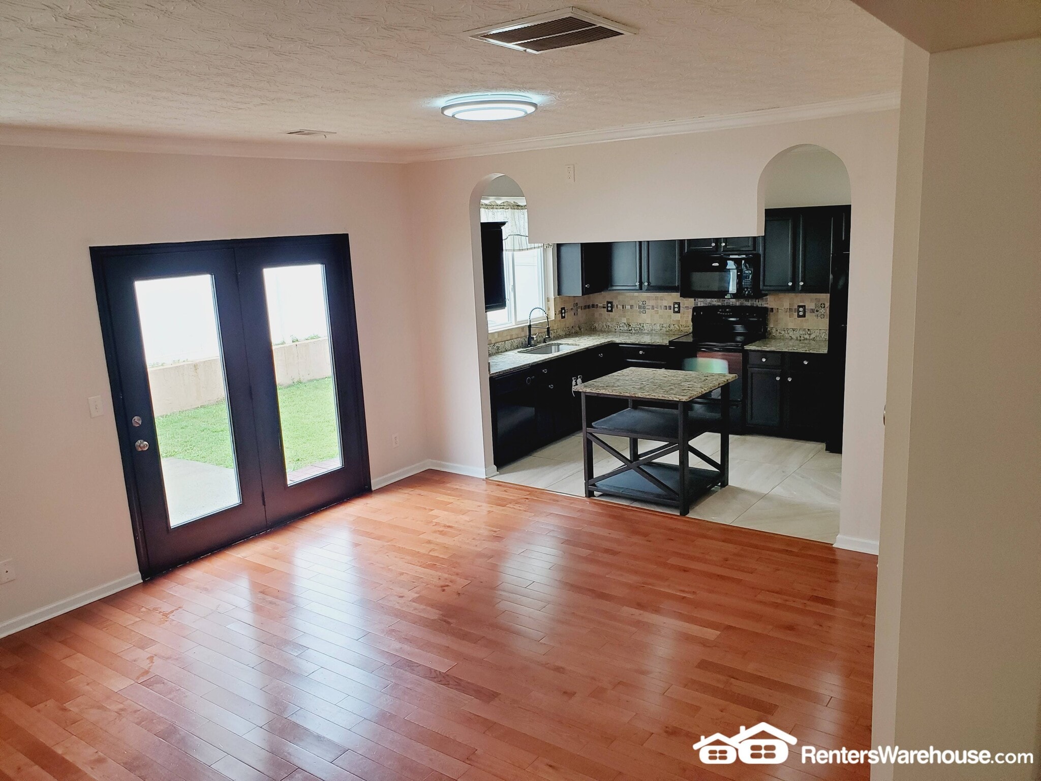 Building Photo - 3934 Cutler Donahoe Way