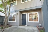 Building Photo - 4794 Raspberry Pl