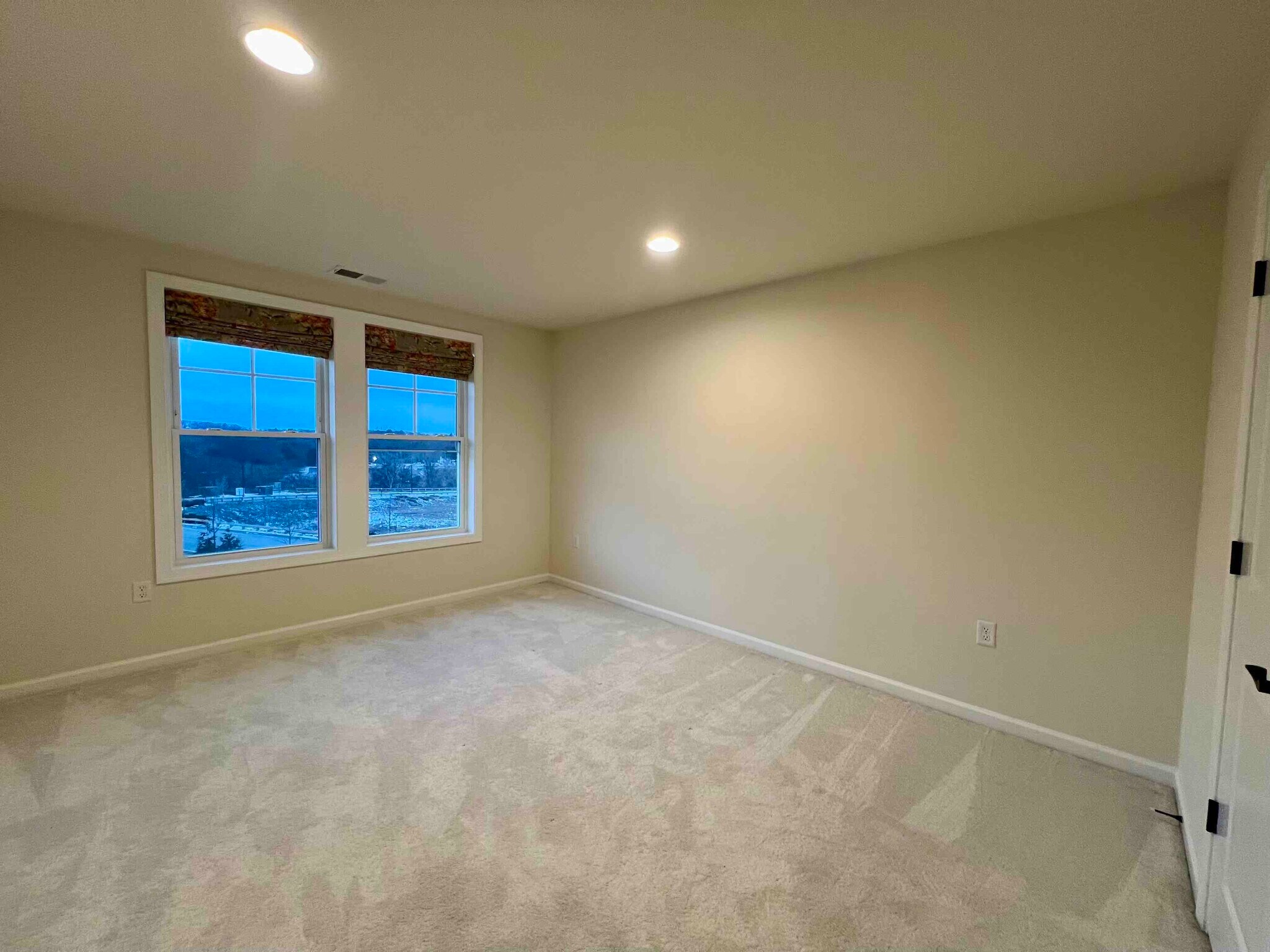 Building Photo - 3 Archer Dr