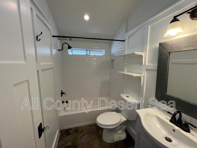 Building Photo - 1103 Sandi Ln