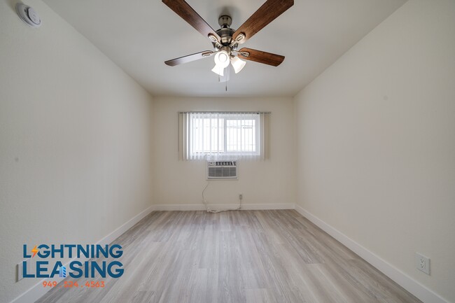 Building Photo - 6738-6733 Independence Ave