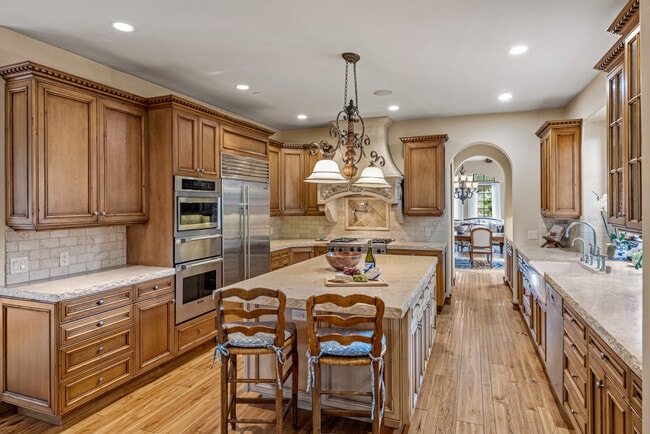 Building Photo - 3317 Taylor Rd