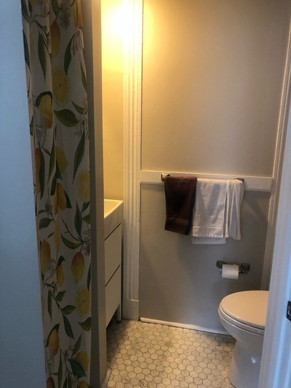 Building Photo - 360 Newbury St