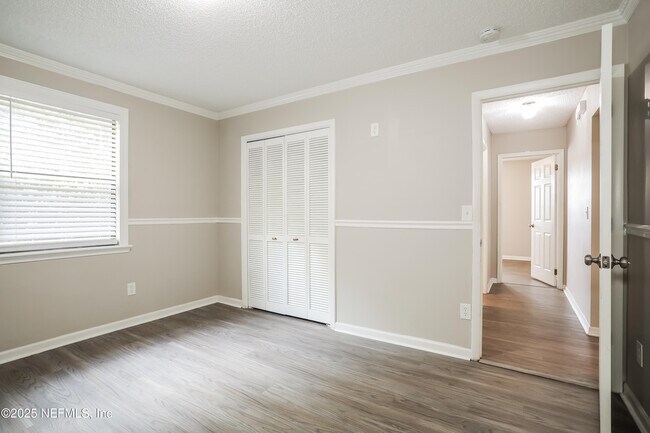 Building Photo - 400 Cranes Landing Ct