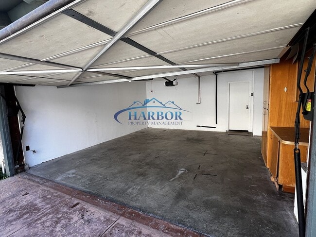 Building Photo - 28520 Vista Madera