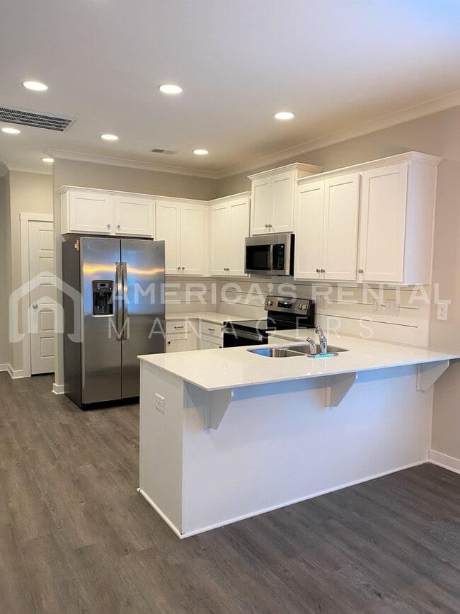 Building Photo - Home for Rent in Calera, AL!! Available to View Now!!!