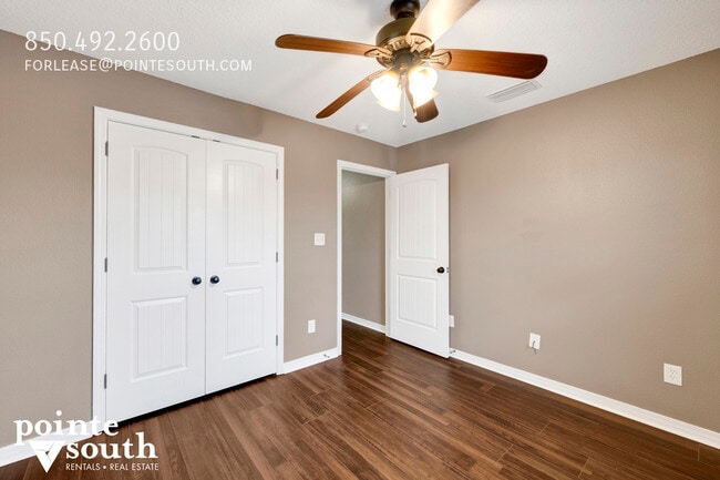 Building Photo - 33633 Field Stone Ln