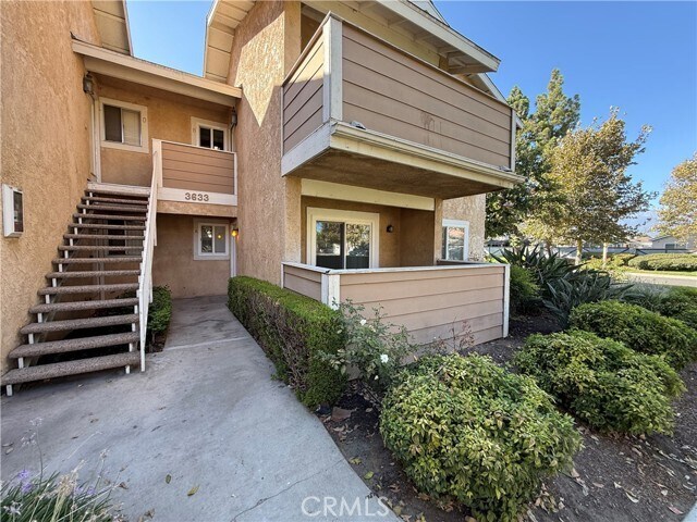 Primary Photo - 3633 Oak Creek Dr