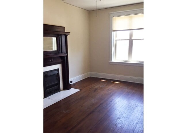 Building Photo - 3227 Jefferson Ave