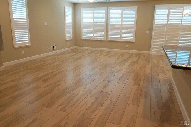 Building Photo - 415 Belvedere Dr