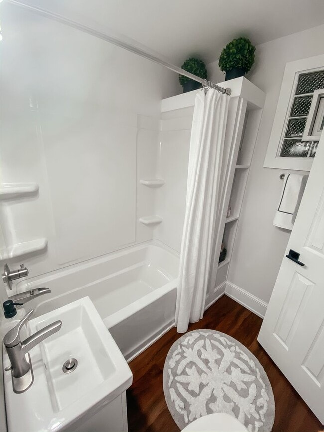 Building Photo - Annesley - 1438-1440 S 72nd Street