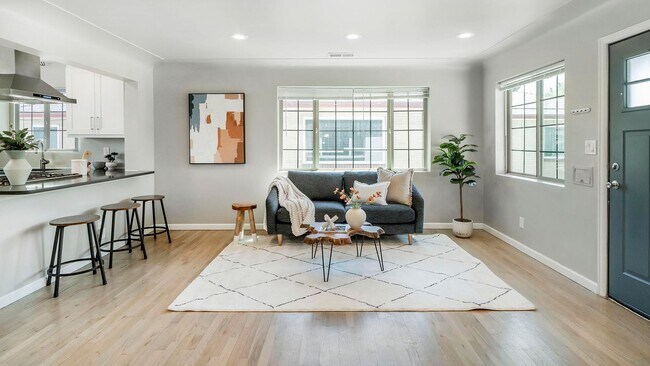 Building Photo - SLOAN'S LAKE: 2-BEDROOM 1 BATH WITH HIGH-END FINISHES