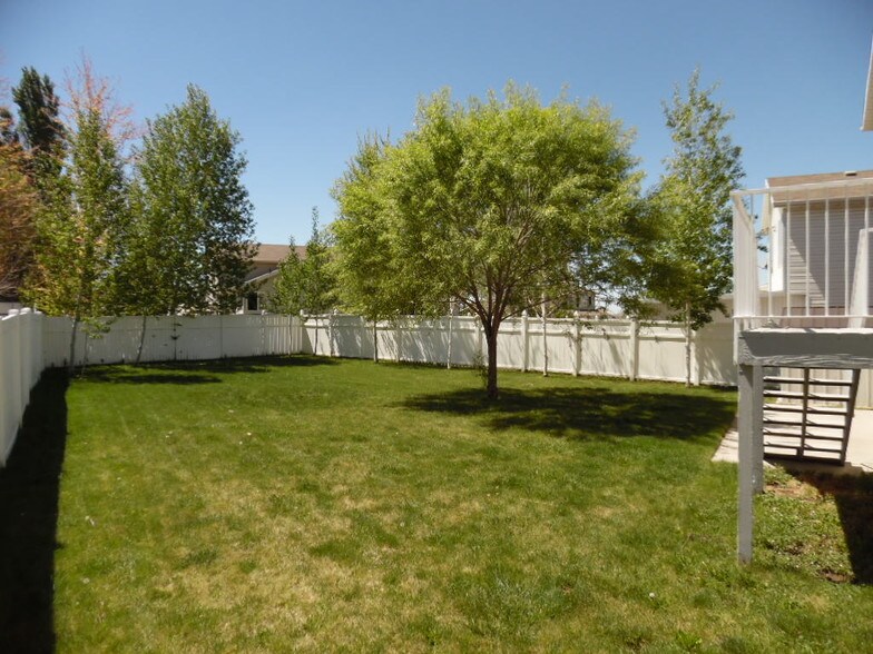 Building Photo - 2635 W 4100 S