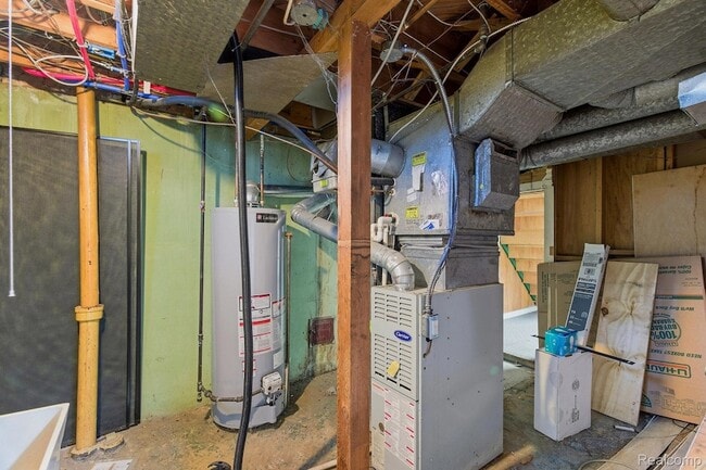 Building Photo - 1111 Holland St