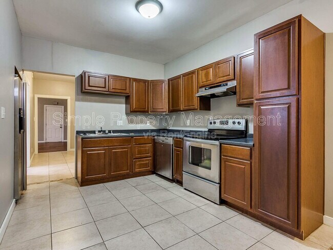 Building Photo - 201 NW 17th St