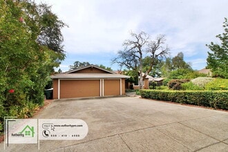 Building Photo - 3345 Golden Heights Dr