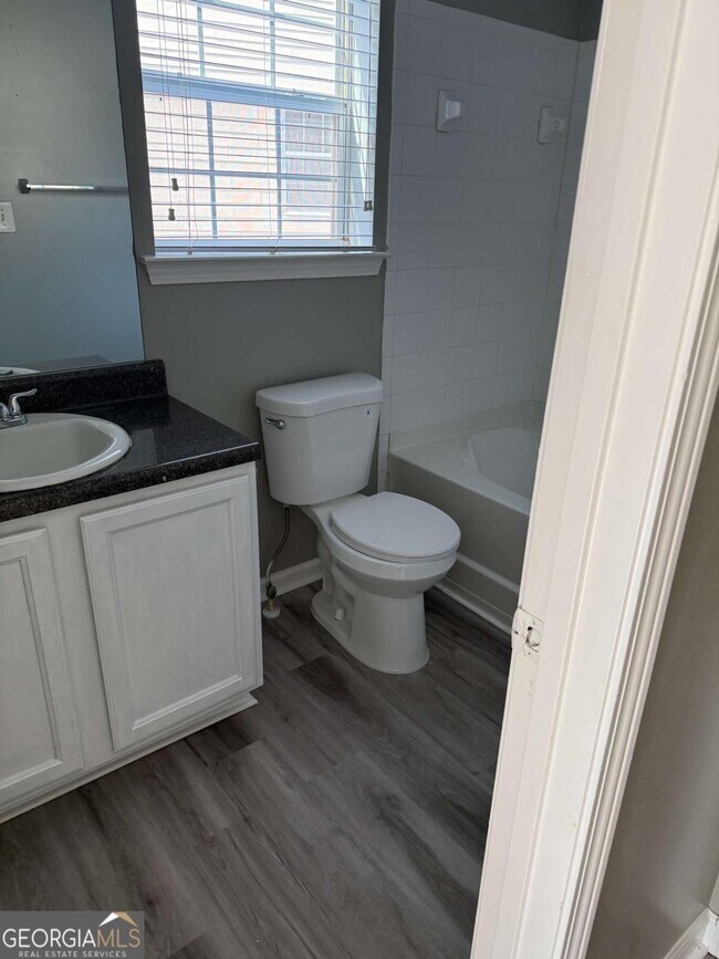 Building Photo - 2324 Coach Way