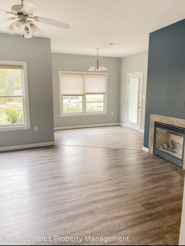Building Photo - 3 br, 2.5 bath House - 600 Highland Ridge