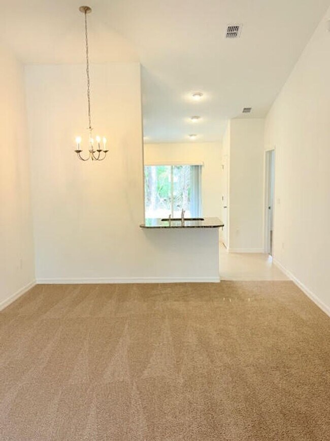 Building Photo - 125 Seattle Trail