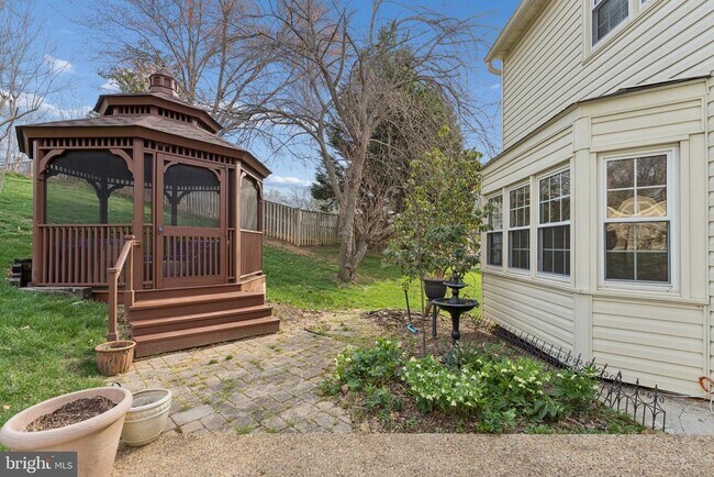 Building Photo - 2302 Tanglevale Dr