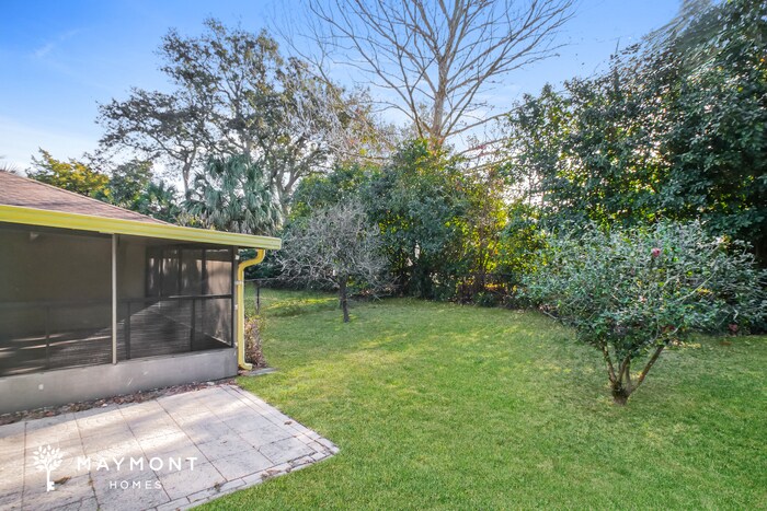 Building Photo - 715 Gilda Dr