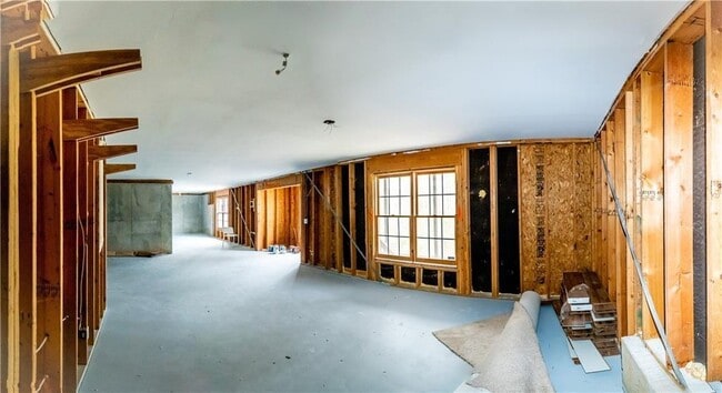 Building Photo - 2945 Highland Pass