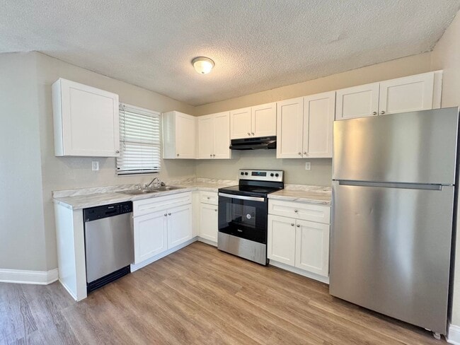 Building Photo - Winter Haven Apartment