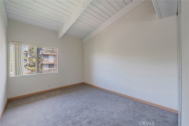 Building Photo - 6542 Ocean Crest Dr