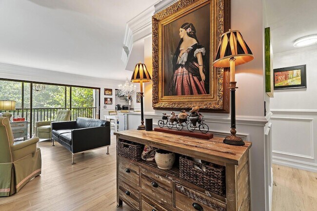 Building Photo - 1605 S US Hwy 1