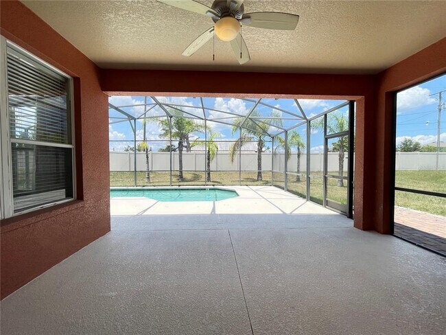 Building Photo - 907 Wildflower Rd