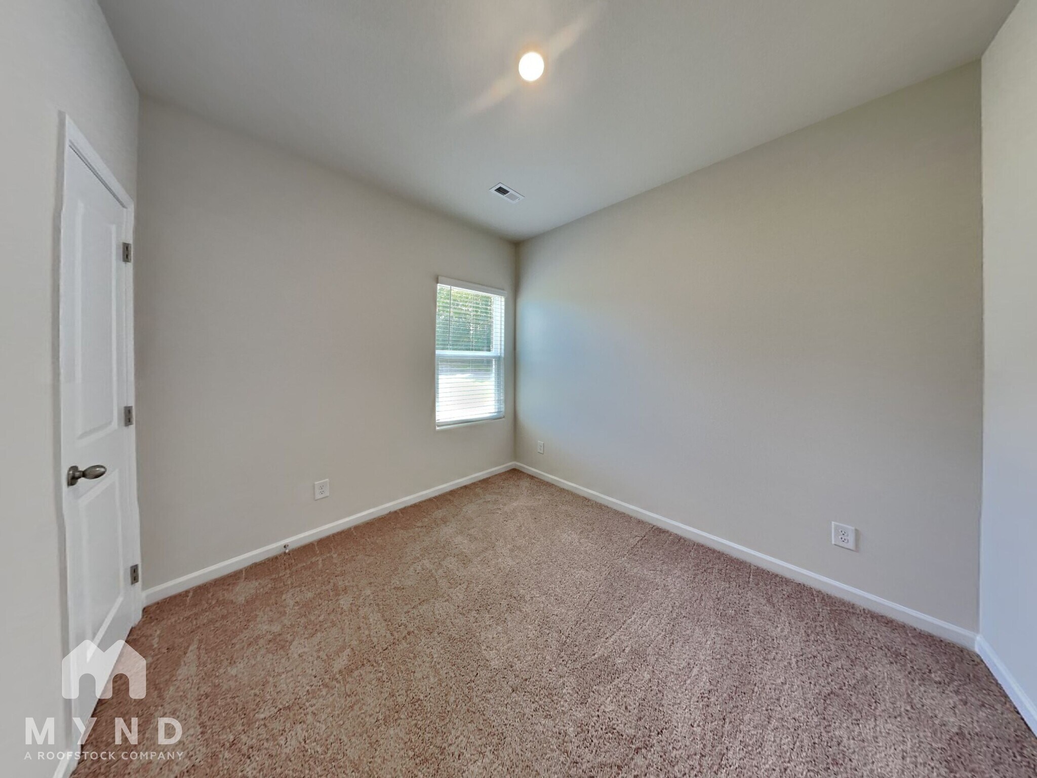 Building Photo - 200 Taverners Ln