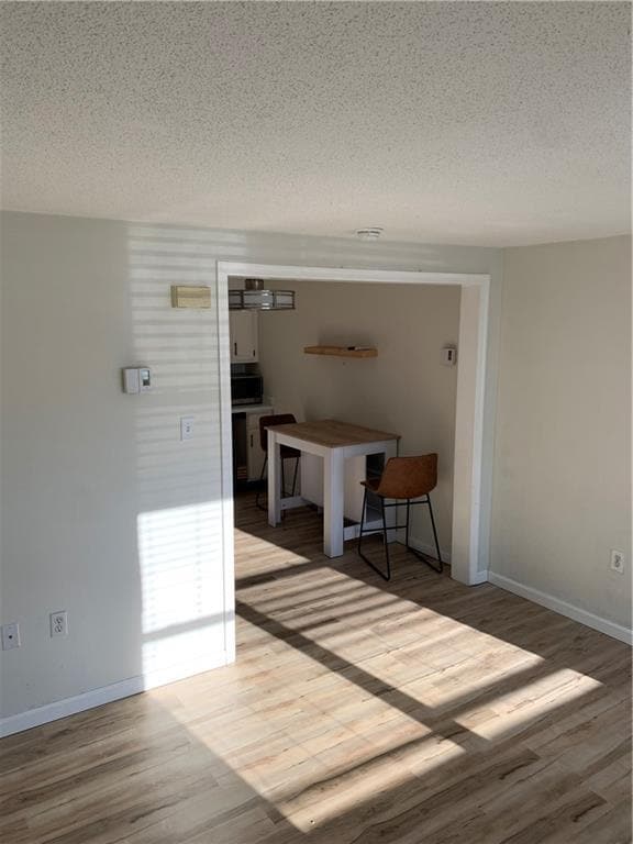 Building Photo - 200 Post Rd