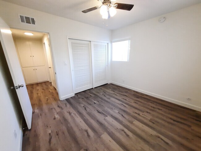 Building Photo - 9135 Arcadia Ave