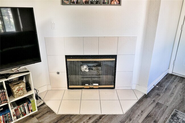 Building Photo - 5250 S Rainbow Blvd