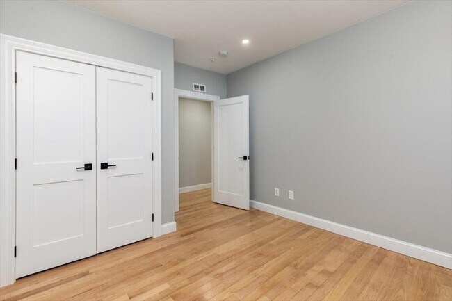 Building Photo - 755 Boylston St