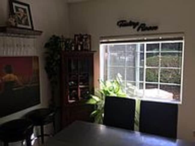 Building Photo - 1036 Pan Ct