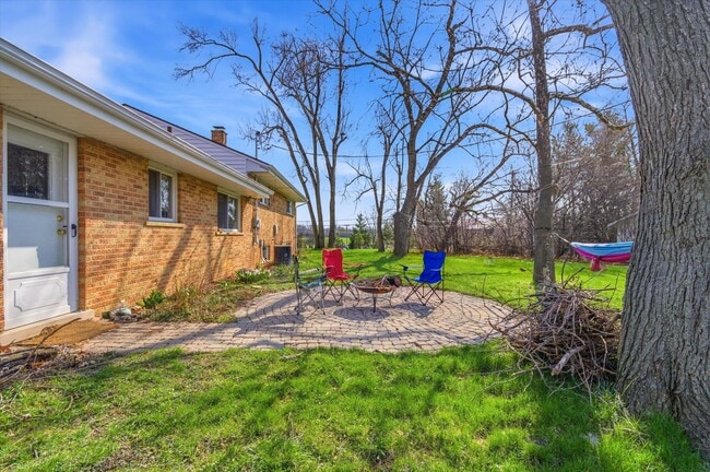 Building Photo - 2220 E Stadium Blvd