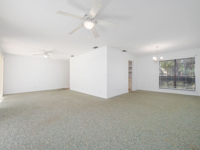 Building Photo - 731 Deer Run Villas