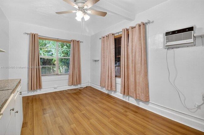 Building Photo - 3409 S Le Jeune Rd