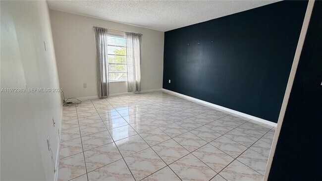 Building Photo - 1300 SW 122nd Ave