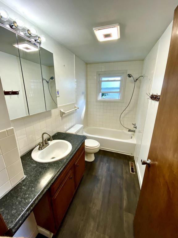 Building Photo - 507 North St.