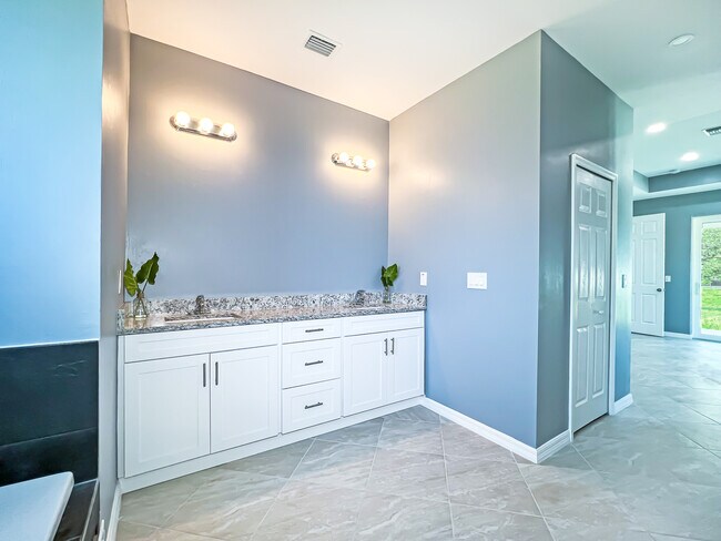 Building Photo - 5229 7th St W