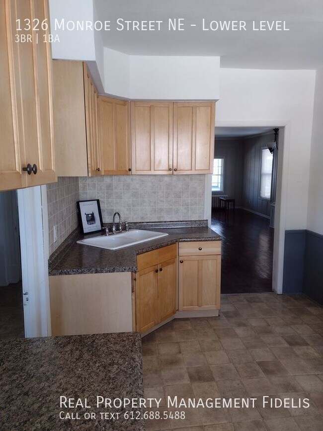 Building Photo - 1326 Monroe St NE