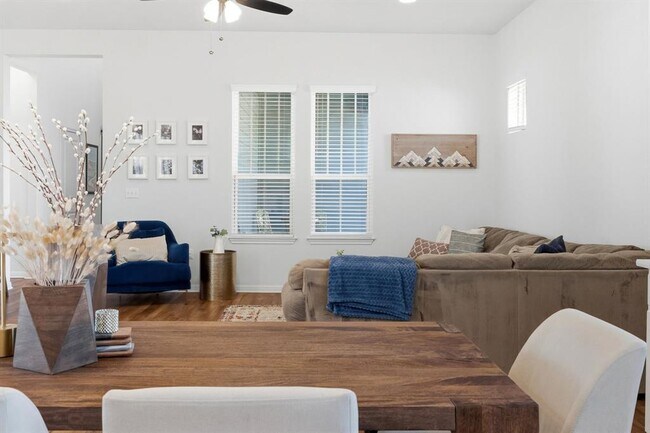 Building Photo - 8704 Apogee Blvd