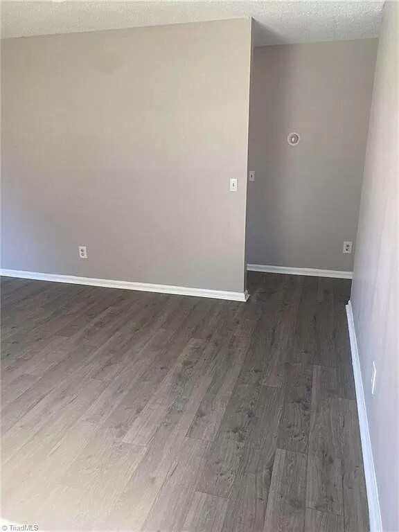 Building Photo - 233 S School St