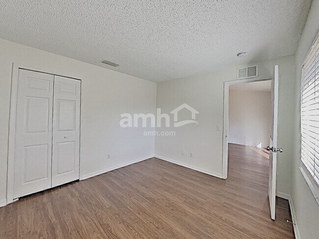 Building Photo - 12119 Feldwood Creek Ln