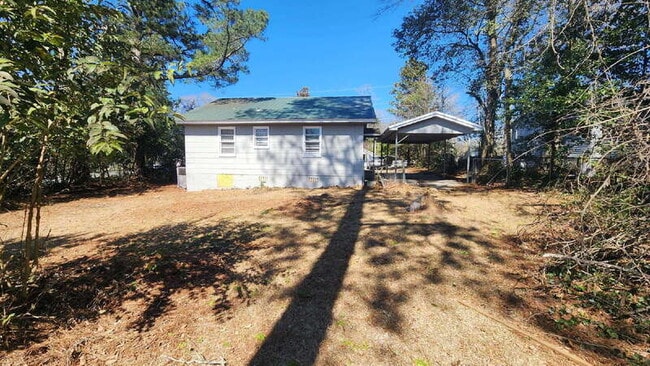 Building Photo - 112 Second St SW