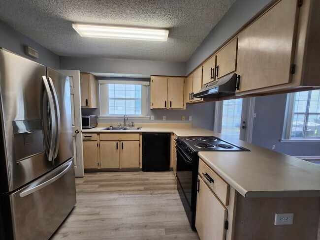 Building Photo - 3468 Daylily Ln